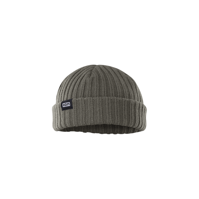 ION Beanie Ionic Fisherman 2025 612 dusty-leaves, view 2 (picture: ion-products.com)